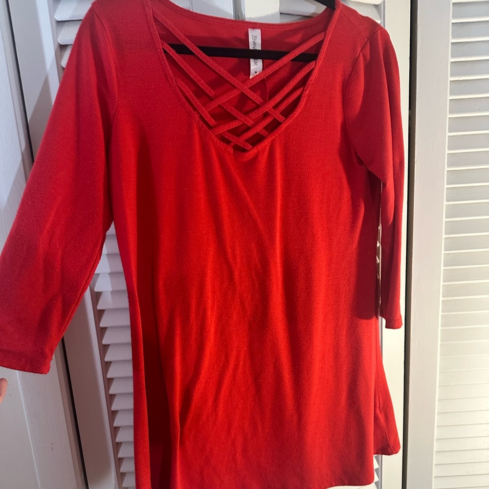 Zenana Outfitters Red Crisscross Neck Tunic - Picture 2 of 3